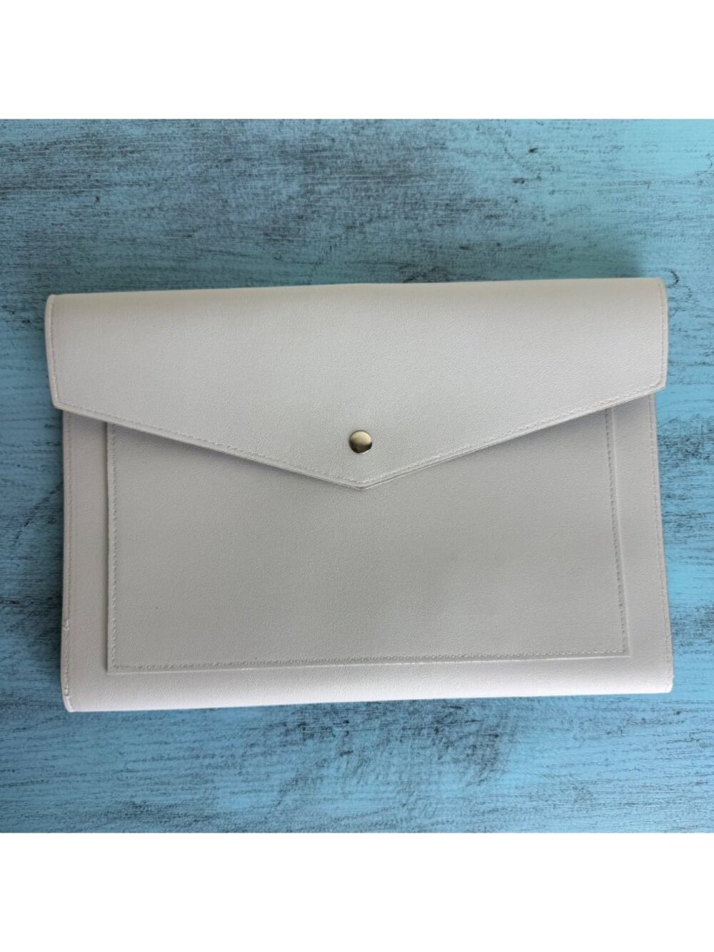 Glass Ladder & Co Megan Vegan Leather Tablet Portfolio Clutch In Off White
